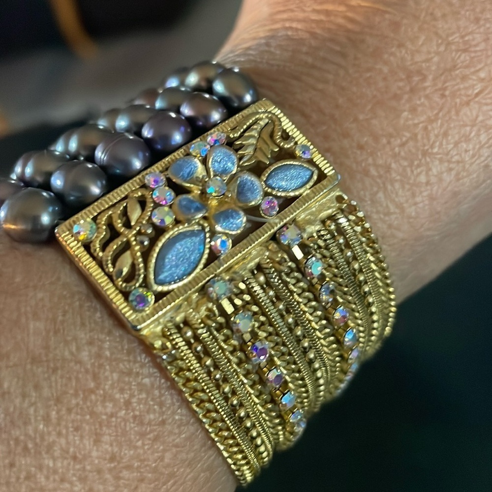 Vintage violet pearls goldtone AB crystal bracelet